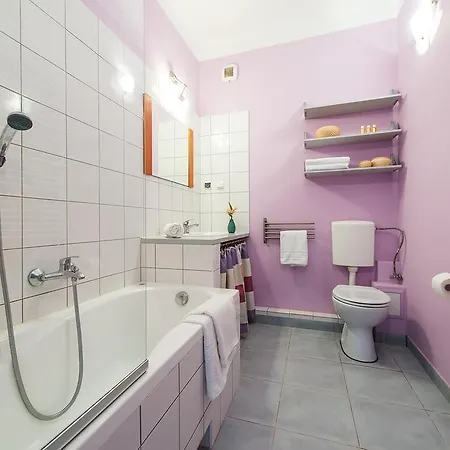 Old Town P&o Serviced Apartment Warschau