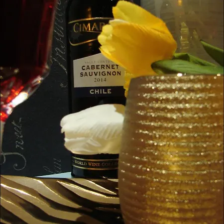 Old Town P&o Serviced Apartmán *