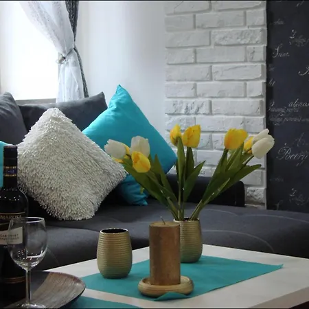 Old Town P&o Serviced Apartmán *