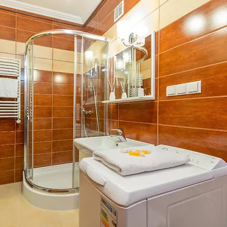 Old Town P&o Serviced * Varşova