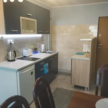 Old Town P&o Serviced *